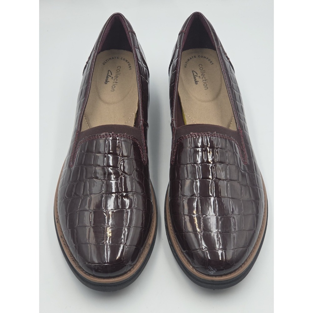 Clarks Sharon Dolly Loafer Sz 10 Burgundy Slip On Patent Leather Shoes Low Wedge